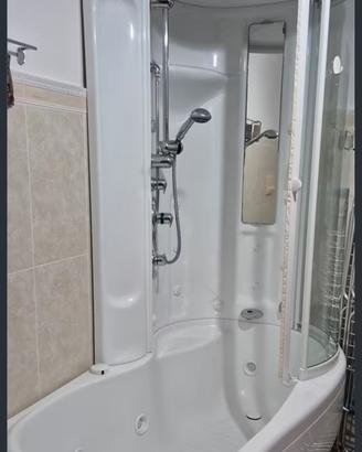 Vasca da bagno Teuco con doccia e idromassaggio 