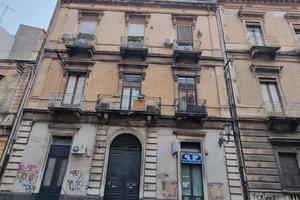 Via Umberto ristrutturato 2 vani con ammezzato