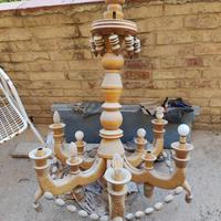 Lampadario in legno fatto a mano artigianale