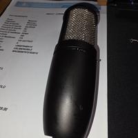 Microfono AKG P420 