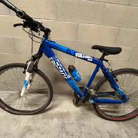 Bicicletta mountain bike Scott Voltage Three