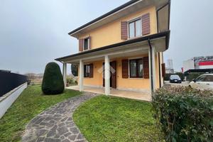 VILLA SINGOLA A CASTELBELFORTE