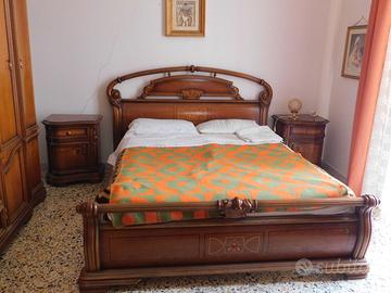 Camera da letto matrimoniale completa classica