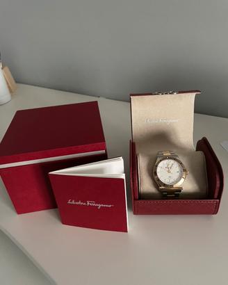 Orologio Salvatore Ferragamo Sport 1898