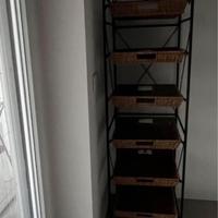 Libreria espositore ferro battuto e vimini