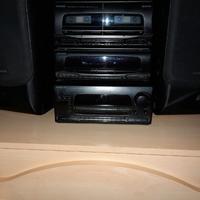 Kenwood stereo compreso di casse