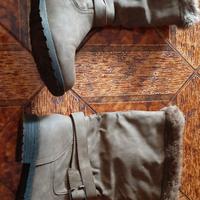 Stivali bassi con pelo all'interno