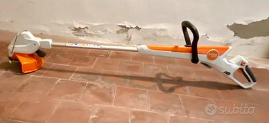 Decespugliatore  a batteria STIHL  FSA 30
