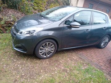 Peugeot 208 BlueHDi 75 5 porte Allure