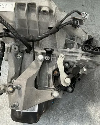 320109892R CAMBIO MANUALE COMPLETO DACIA Sandero S