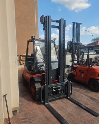 Carrello elevatore diesel marca Linde portata 4000
