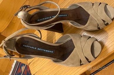 sandali camoscio beige