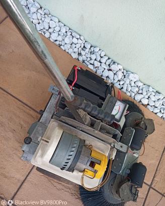 Spazzatrice a batteria
