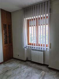 Stanza uso Ufficio - Zona Commenda di Rende