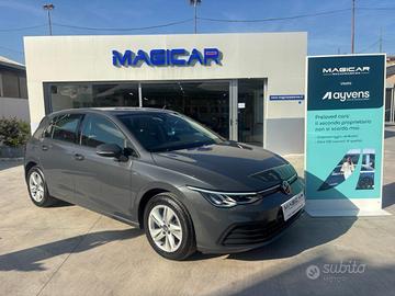 VOLKSWAGEN Golf 1.0 eTSI EVO DSG Life