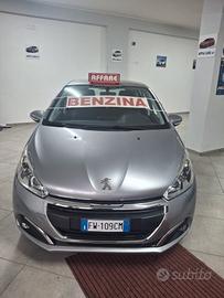 Peugeot 208 PureTech 82 5 porte Allure