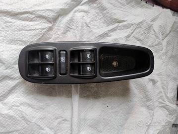 pulsantiera vetri e blocco porta Fiat 500 L