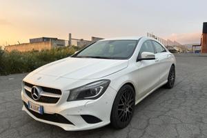 MERCEDES CLA 220 Cdi Sport