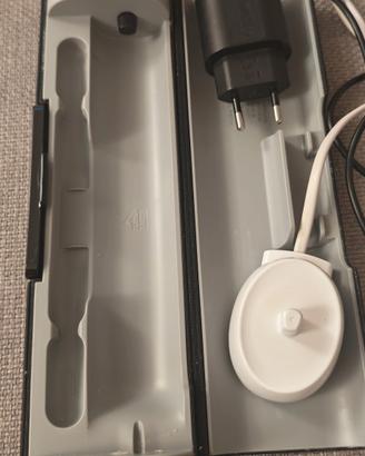 Custodia viaggio ricarica Oral B