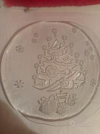 Piatto matalizio in vetro in rilievo