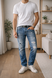 Jeans strappati uomo