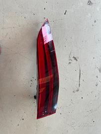 Fanale posteriore jaguar e-pace