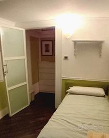 Piazzale Lodi stanza singola bagno privato 500eu