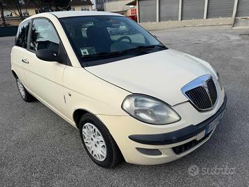 LANCIA Ypsilon 1.2 16V Platino senza nessun lavo