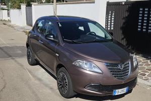 Utilitaria Lancia Ypsilon 2016  1000 hybrid