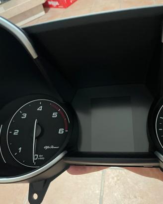 Quadro strumenti 3,5” Alfa Giulia
