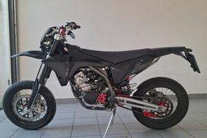 FANTIC XMF 125 4t