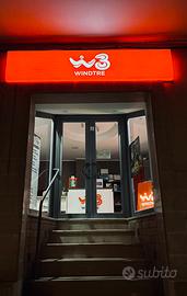 Attività servizi di telefonia e luce e gas