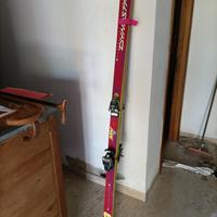 Sci Dynastar in buone condizioni – senza bacchette