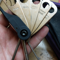 Chiavi multiple per manutenzione bicicletta