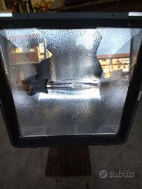 Faro da esterno 400 kw