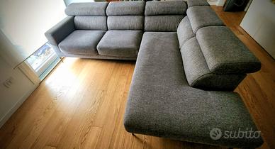 Divano artigianale sfoderabile con le sedute estra