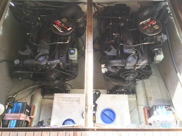 Coppia motore Mercruiser 136 cv benzina completi