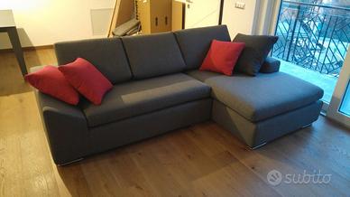 Divano angolare con chaise longue
