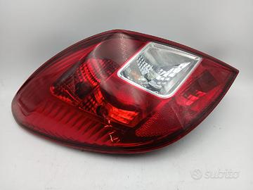 Fanale post sx OPEL CORSA D '11