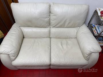 Divano Bianco Comodo e moderno