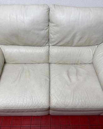 Divano Bianco Comodo e moderno