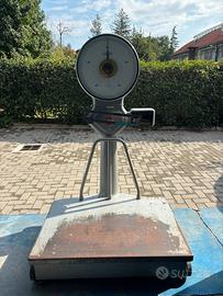 Bilancia industriale vintage Zurigo 1965