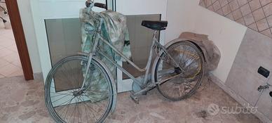 bici d'epoca  da uomo e donna 