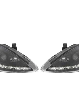 FARI FORD FOCUS 98-01 LUCE DIURNA FONDO NERO