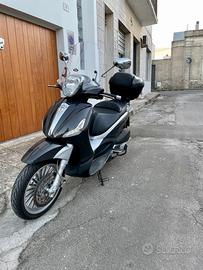 Piaggio Beverly 300 i.e.