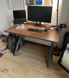 Scrivania Idasen 120x70