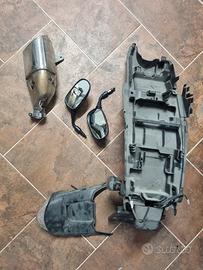 pezzi honda hornet del 2005
