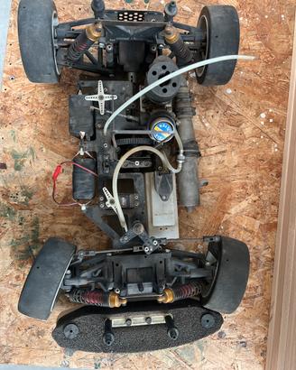 Machinina radio comandato a scoppio