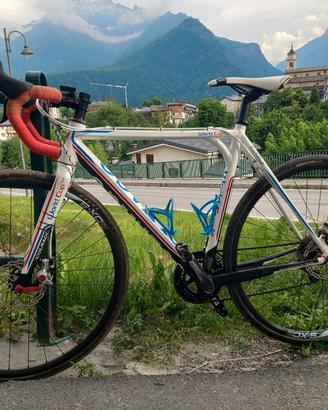 bici GRAVEL  s m   54 CM  disco shimano 105