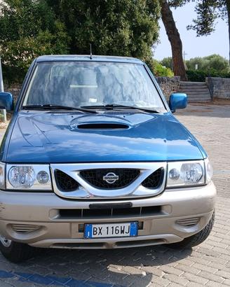 Nissan terrano